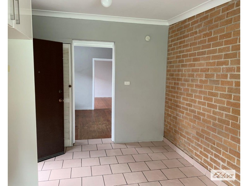 2/44 Robertson Street, Warrawong NSW 2502