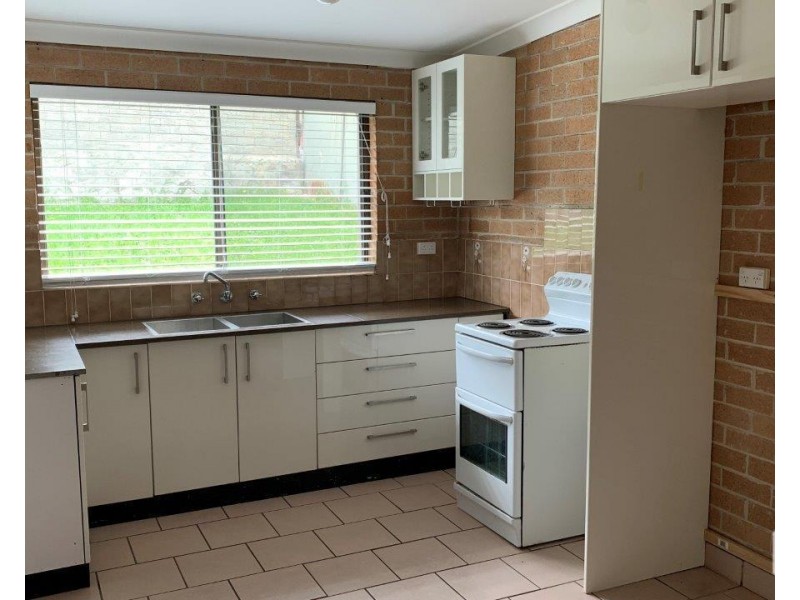 2/44 Robertson Street, Warrawong NSW 2502