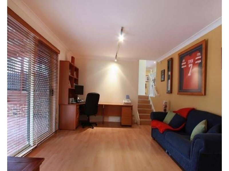 5 Riveroak Road, Farmborough Heights NSW 2526