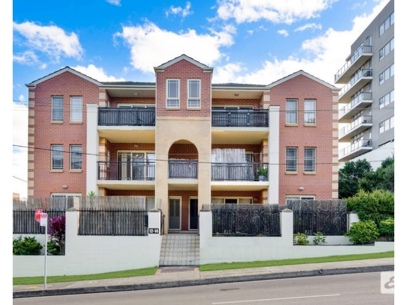 13/12-14 Gladstone Avenue, Wollongong NSW 2500