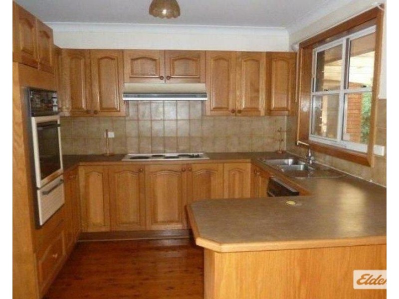 15 Yates Avenue, Mount Keira NSW 2500