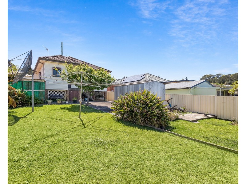 81 Robertson Street, Port Kembla NSW 2505