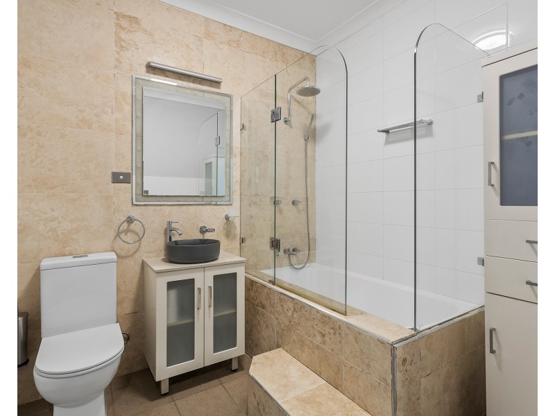 24/225-231 Princes Highway, Corrimal NSW 2518