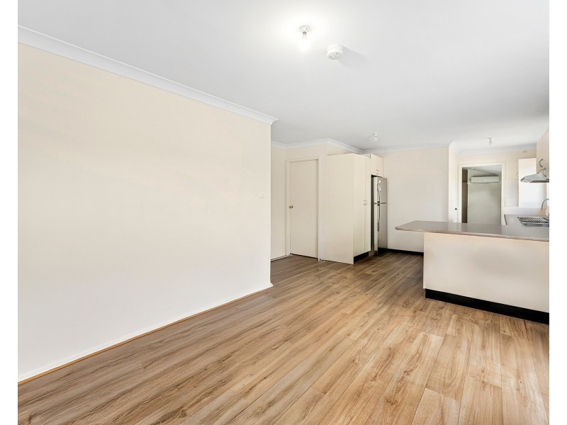 1a Kingston Town Drive, Kembla Grange NSW 2526