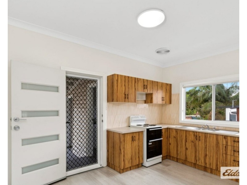 11 Denise Street, Lake Heights NSW 2502