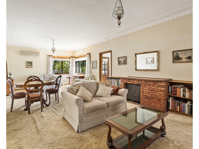 64 Yellagong Street, West Wollongong NSW 2500