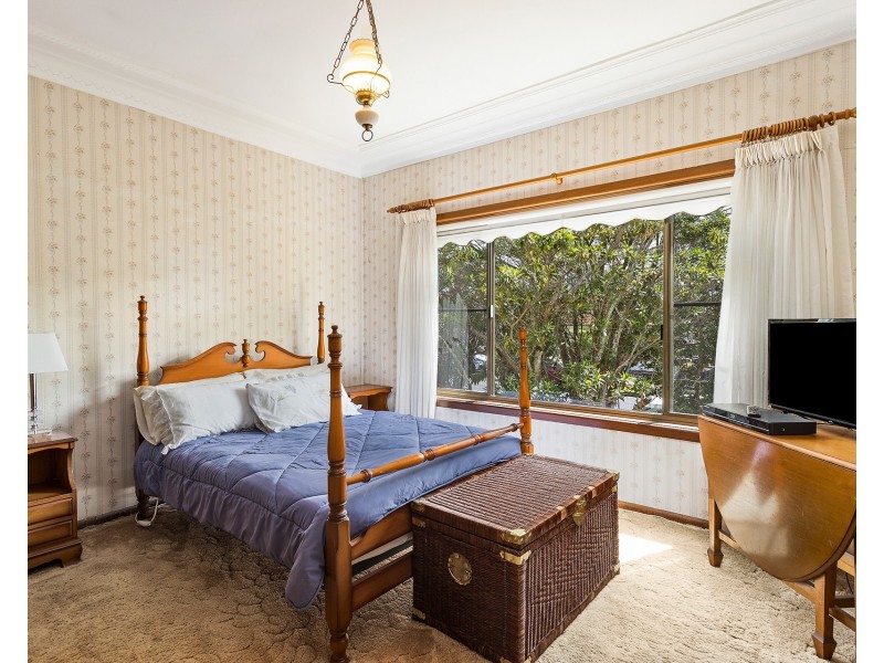64 Yellagong Street, West Wollongong NSW 2500