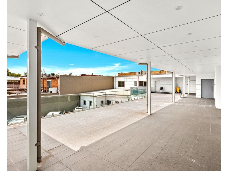 Level 1/1/210-222 Cowper Street, Warrawong NSW 2502