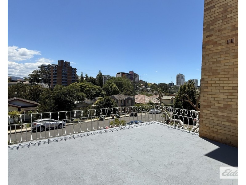 1/49 Rowland Avenue, Wollongong NSW 2500