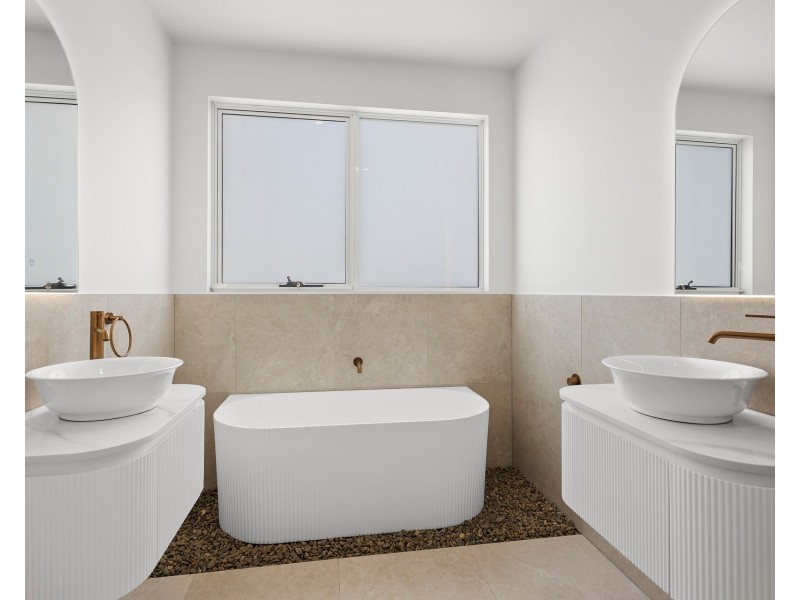 66 Gladstone Avenue, Wollongong NSW 2500