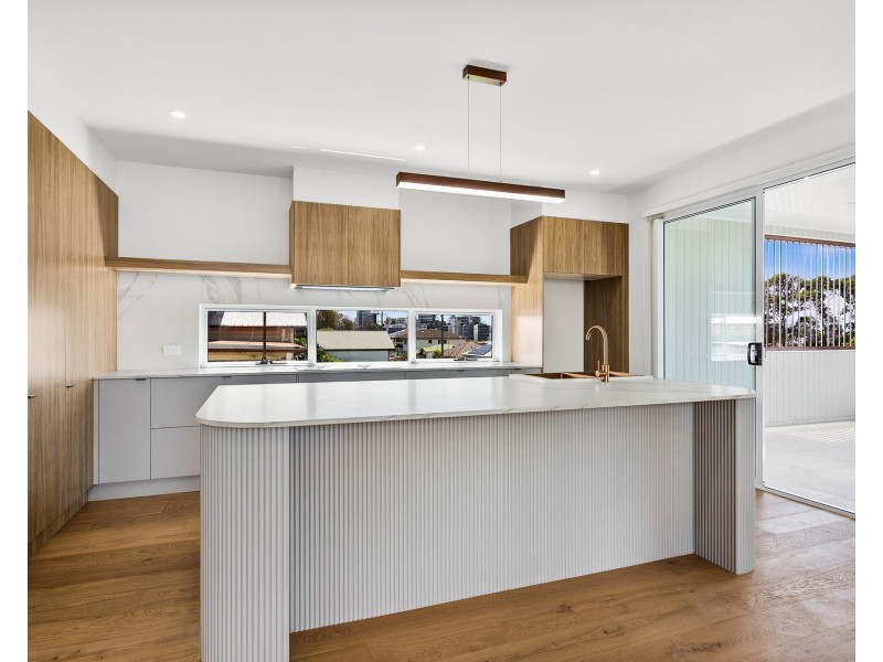 66 Gladstone Avenue, Wollongong NSW 2500