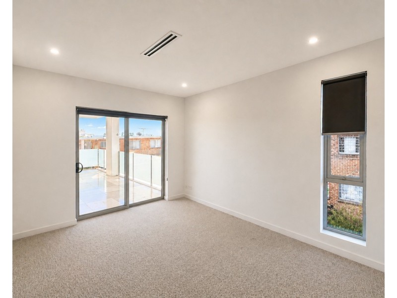 2/32 Bourke Street, North Wollongong NSW 2500