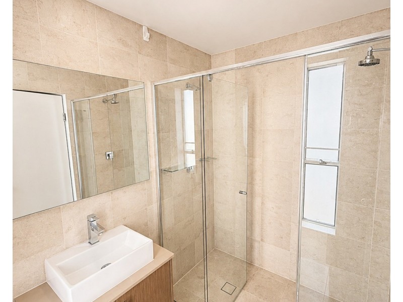 2/32 Bourke Street, North Wollongong NSW 2500