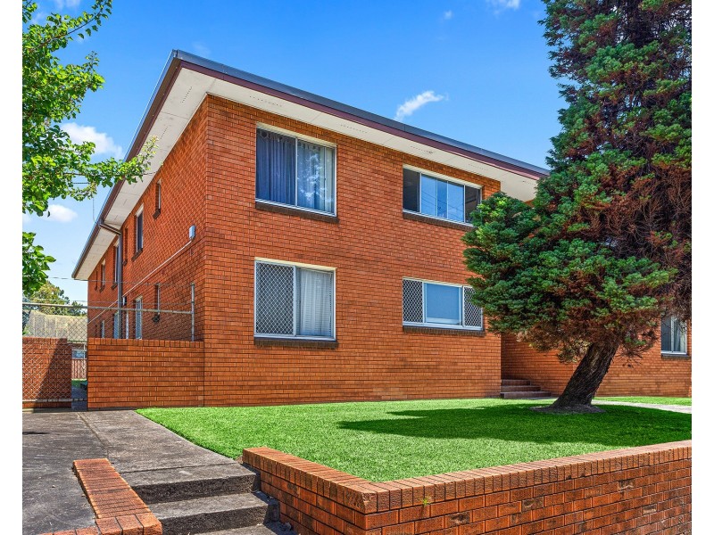 6/148 Auburn Street, Coniston NSW 2500