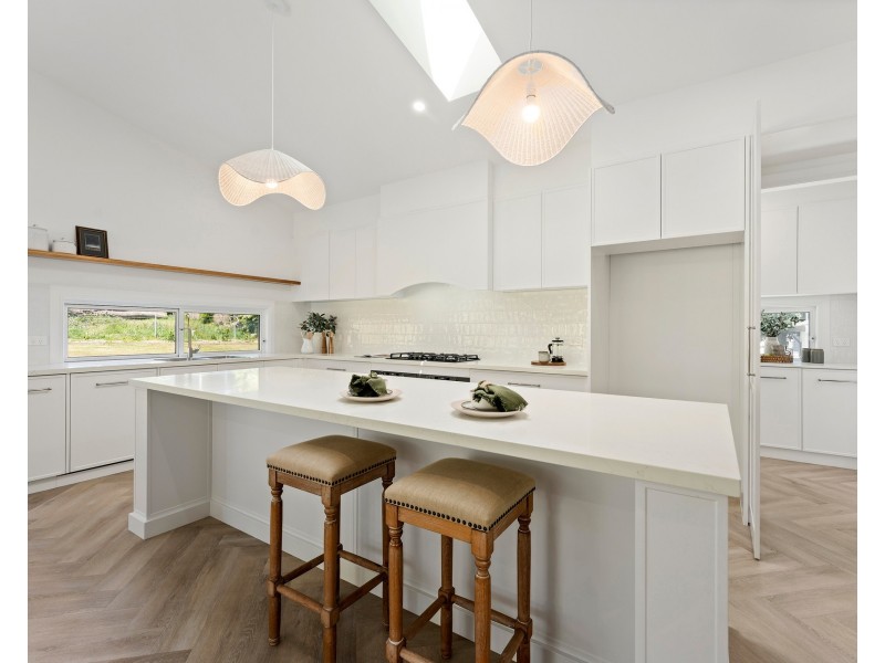 57 South Street, Robertson NSW 2577