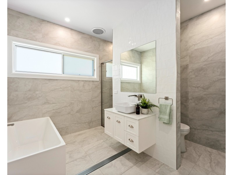 57 South Street, Robertson NSW 2577