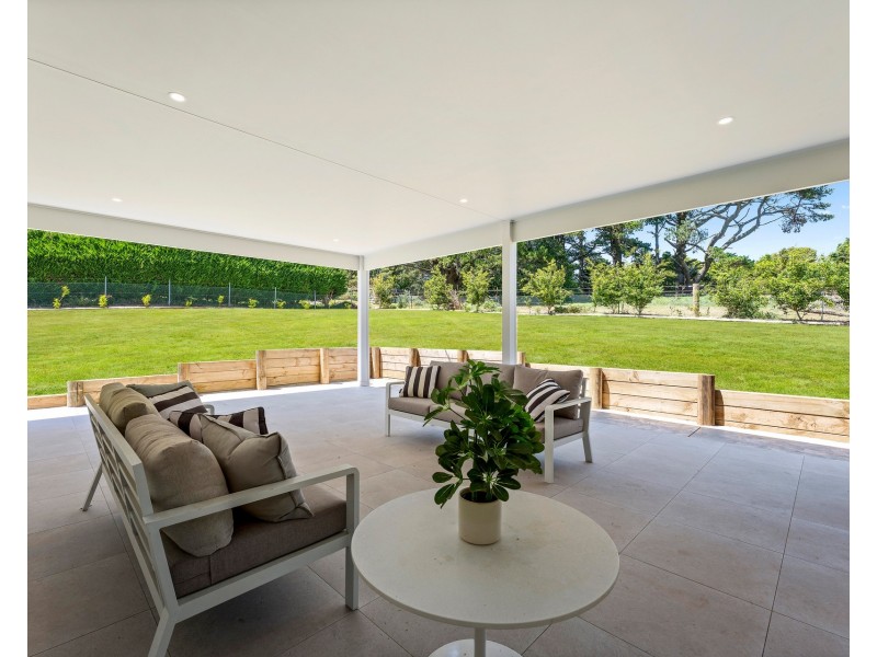 57 South Street, Robertson NSW 2577