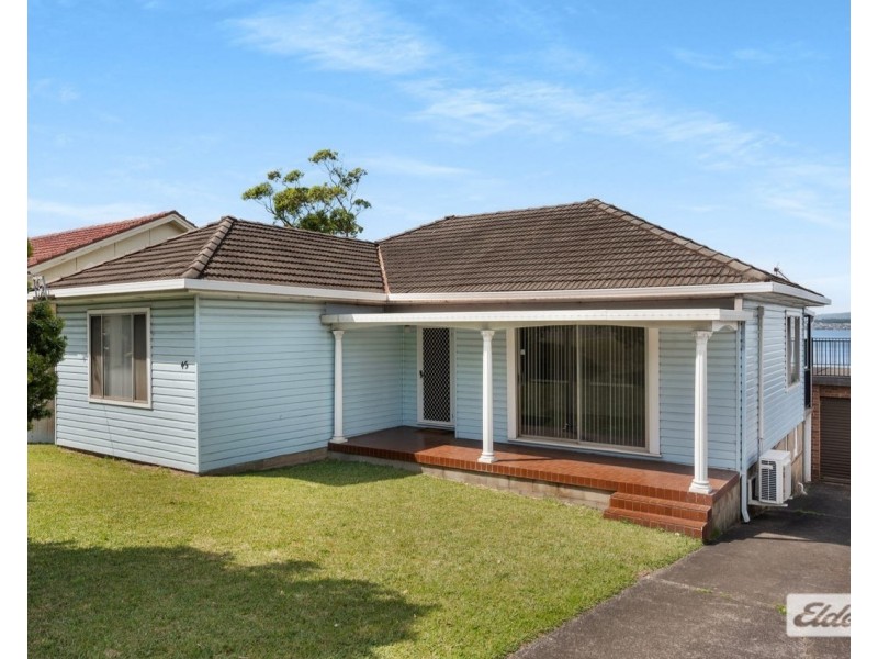 45 Northcliffe Drive, Lake Heights NSW 2502
