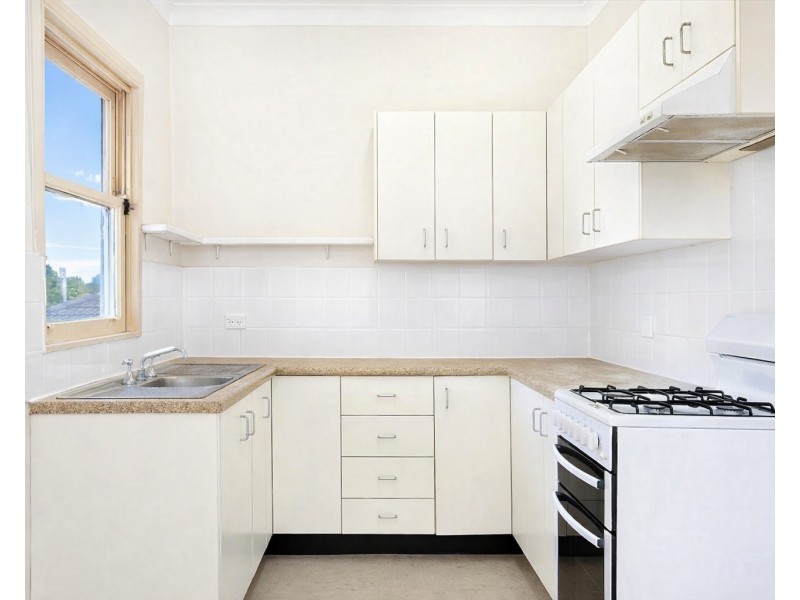 19 Moran Parade, Mount Saint Thomas NSW 2500