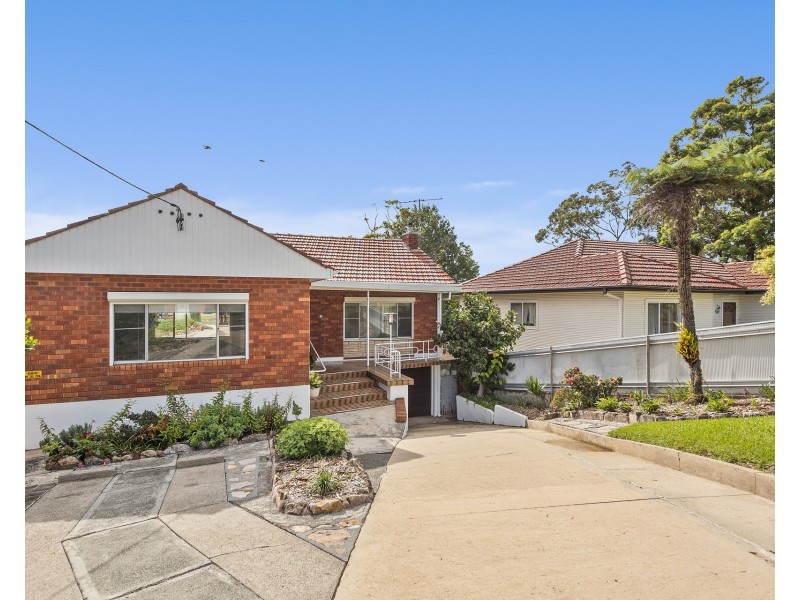 17 Bukari Street, West Wollongong NSW 2500