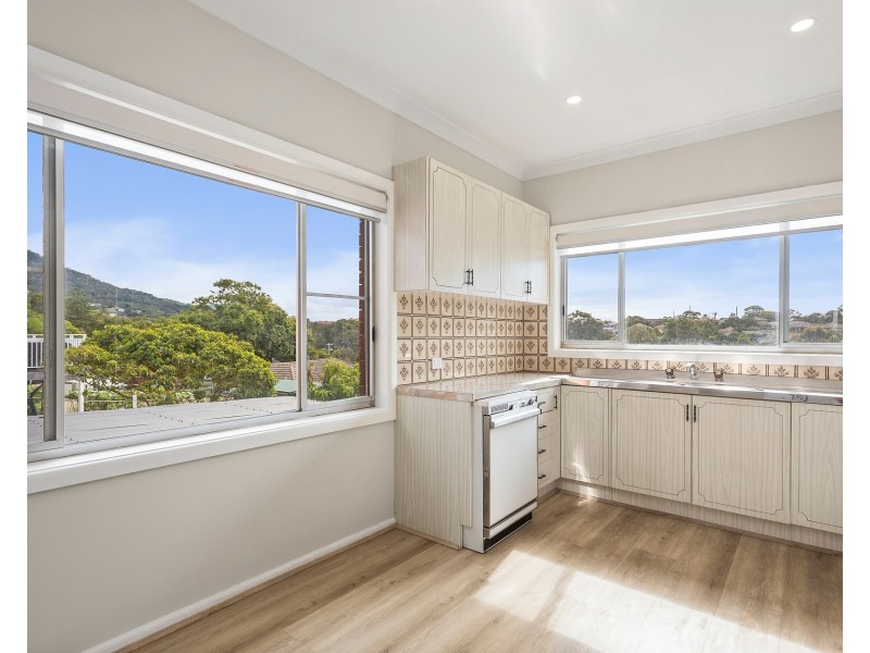 17 Bukari Street, West Wollongong NSW 2500