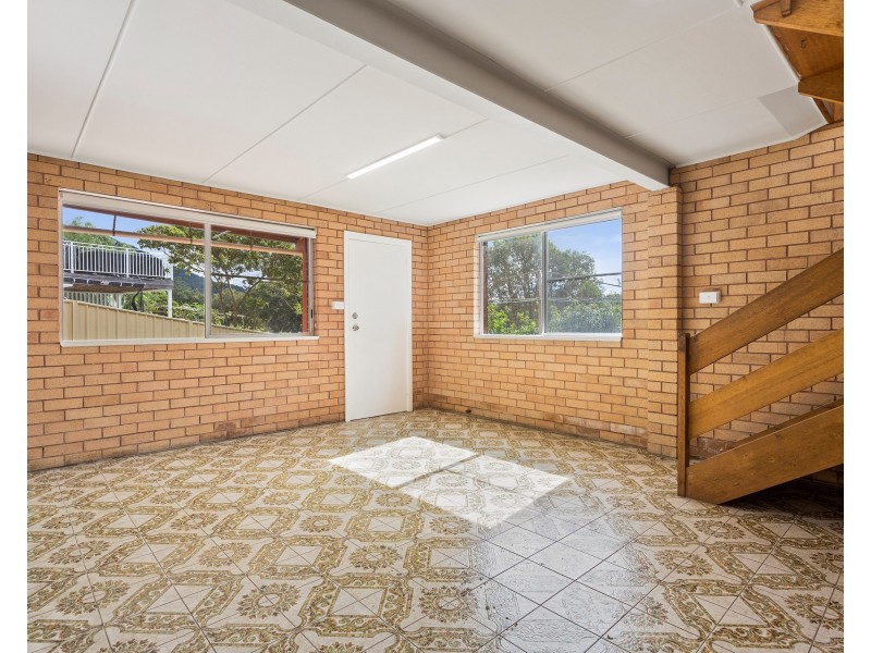 17 Bukari Street, West Wollongong NSW 2500