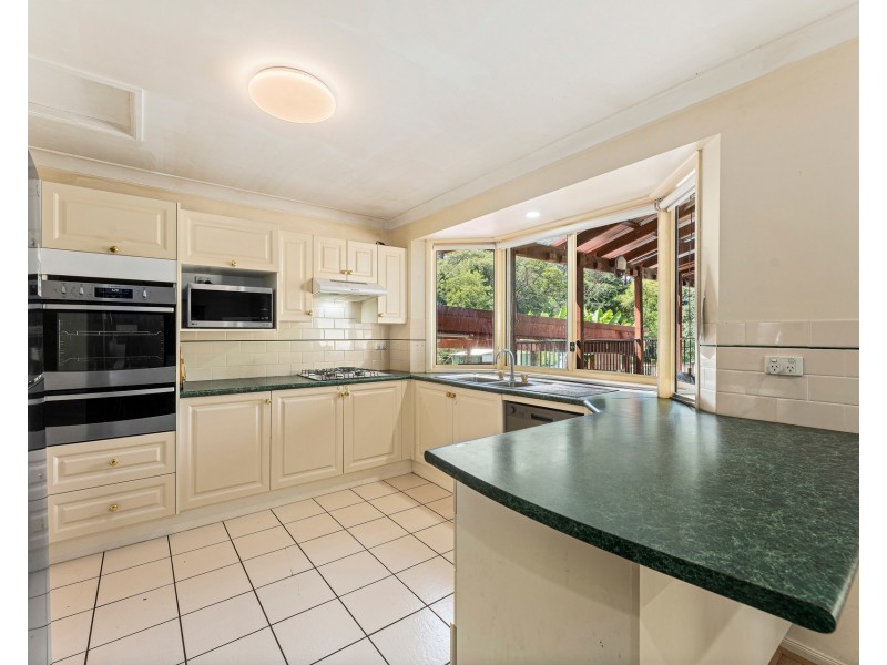 5 River Oak Road, Farmborough Heights NSW 2526