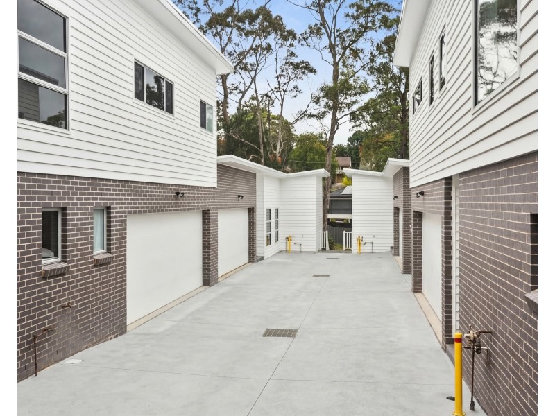 11-13 St Johns Avenue, Mangerton NSW 2500