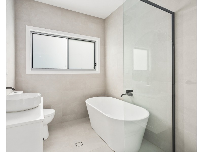 11-13 St Johns Avenue, Mangerton NSW 2500