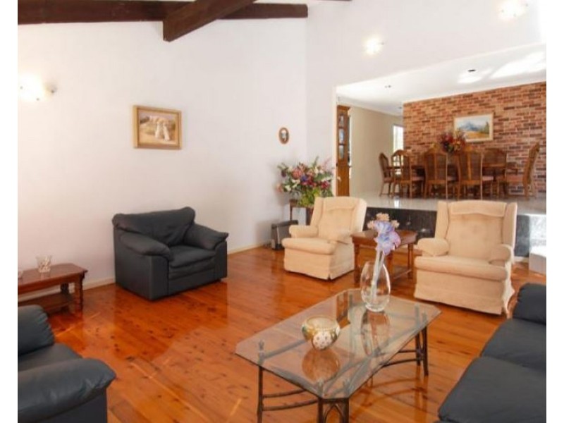 85 Derribong Drive, Cordeaux Heights NSW 2526