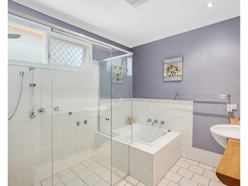 3 Koloona Avenue, Figtree NSW 2525