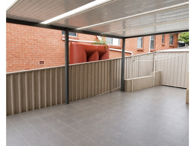 1/39 Heaslip Street, Coniston NSW 2500