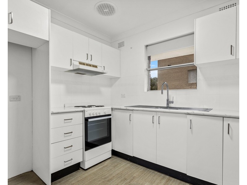 10/21 Staff Street, Wollongong NSW 2500