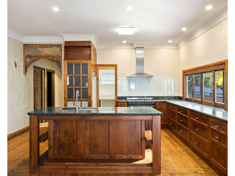 18 Evans Street, Wollongong NSW 2500