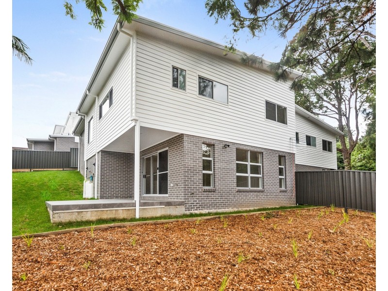 11 St Johns Avenue, Mangerton NSW 2500