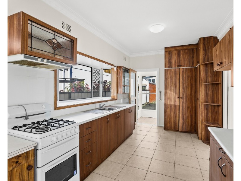 7 Ross Street, Wollongong NSW 2500