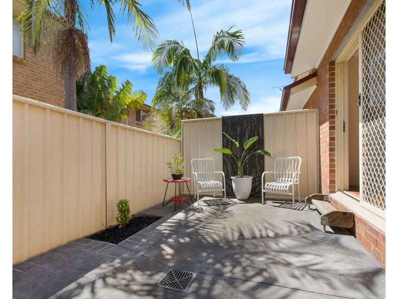 1/25 Gladstone Avenue, Wollongong NSW 2500