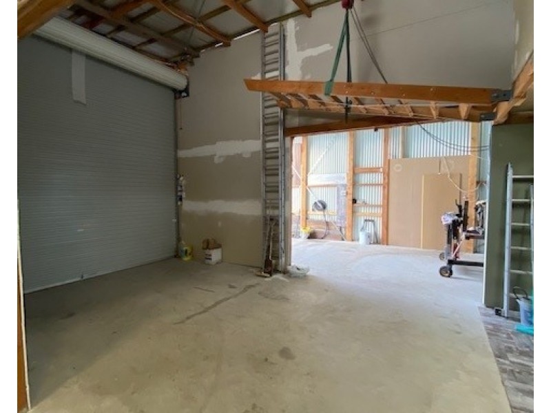 2/15 Finlayson Street, Wollongong NSW 2500