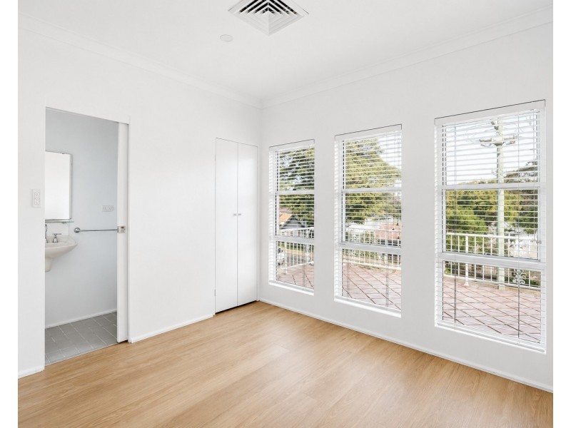 3 Bukari Street, West Wollongong NSW 2500
