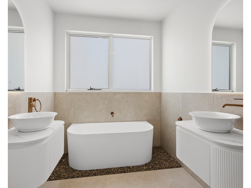 66b Gladstone Avenue, Wollongong NSW 2500