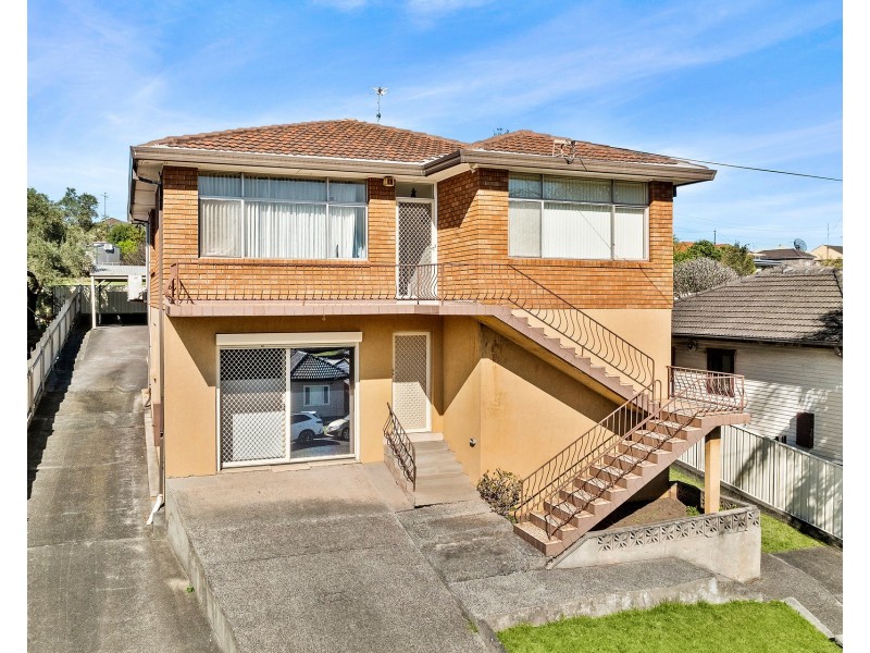 18 Denise Street, Lake Heights NSW 2502