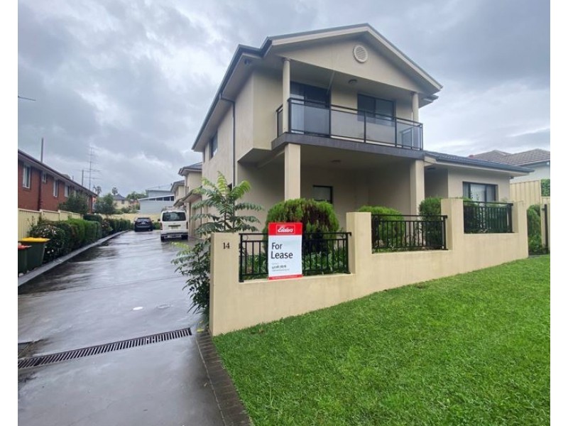2/14 Northcote Street, Wollongong NSW 2500