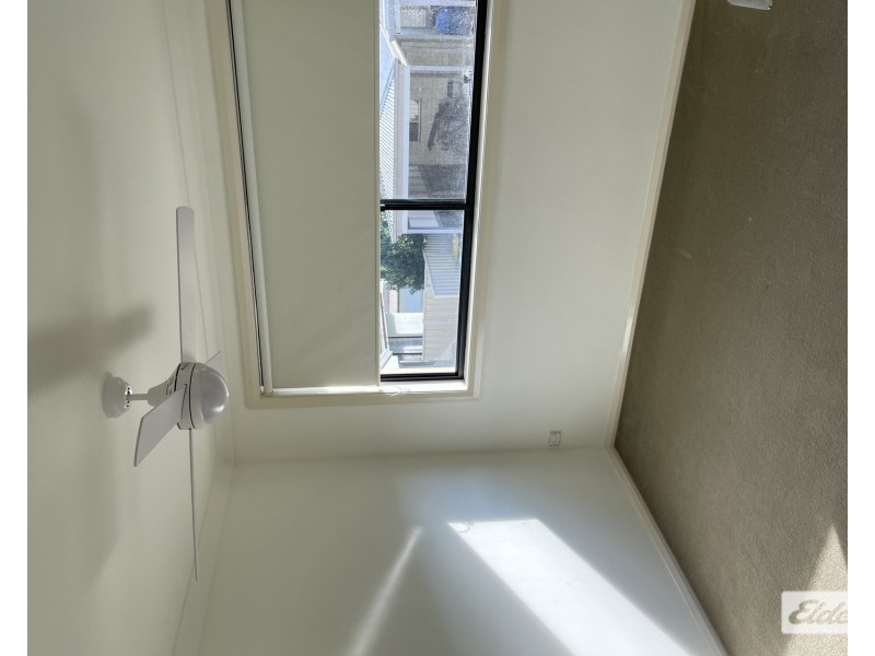 2/14 Northcote Street, Wollongong NSW 2500