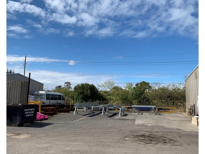 Shed 2/9-1 West Dapto Road, Kembla Grange NSW 2526