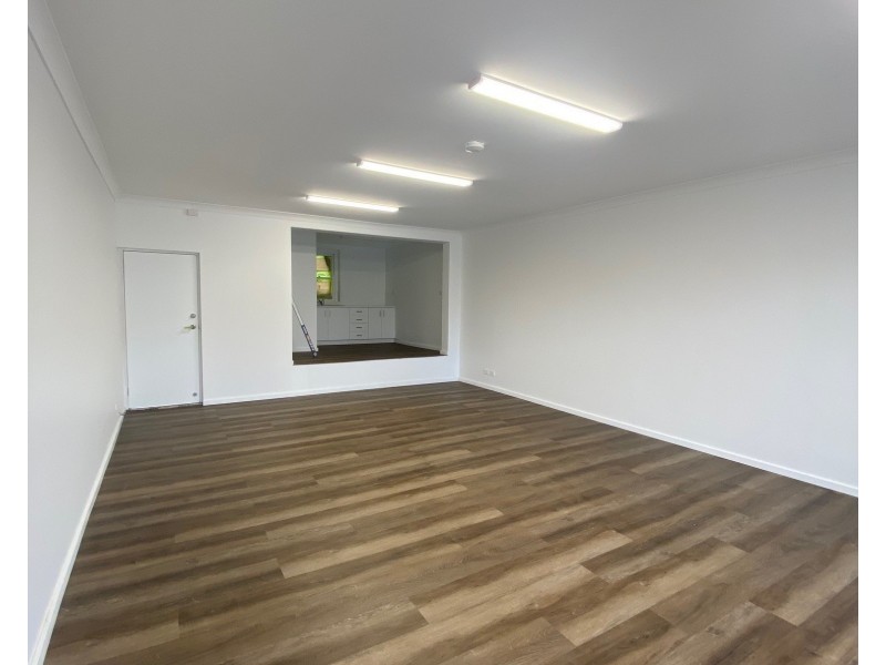 3 & 4/7-9 Lake Avenue, Cringila NSW 2502