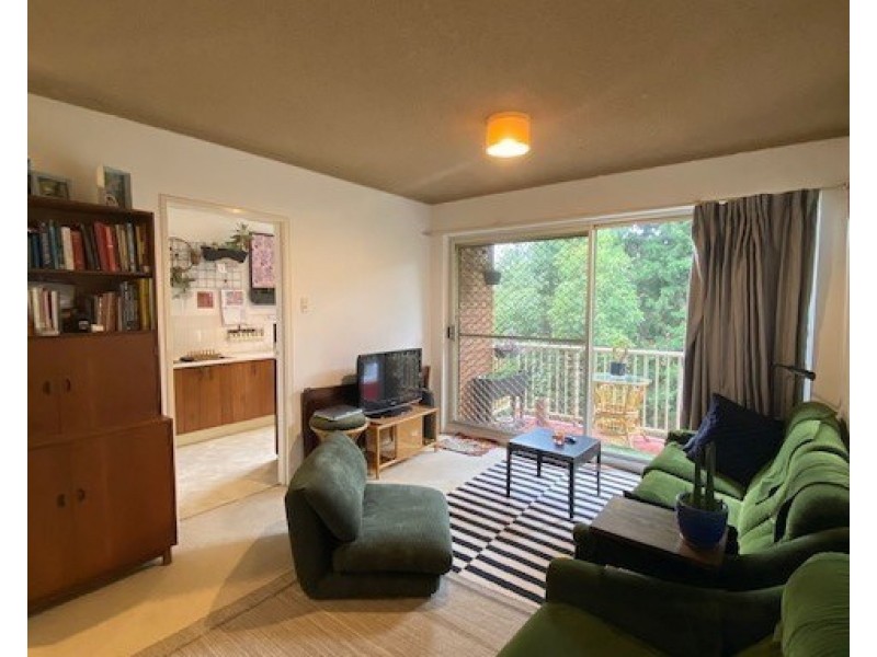 13/27 Heaslip Street, Coniston NSW 2500