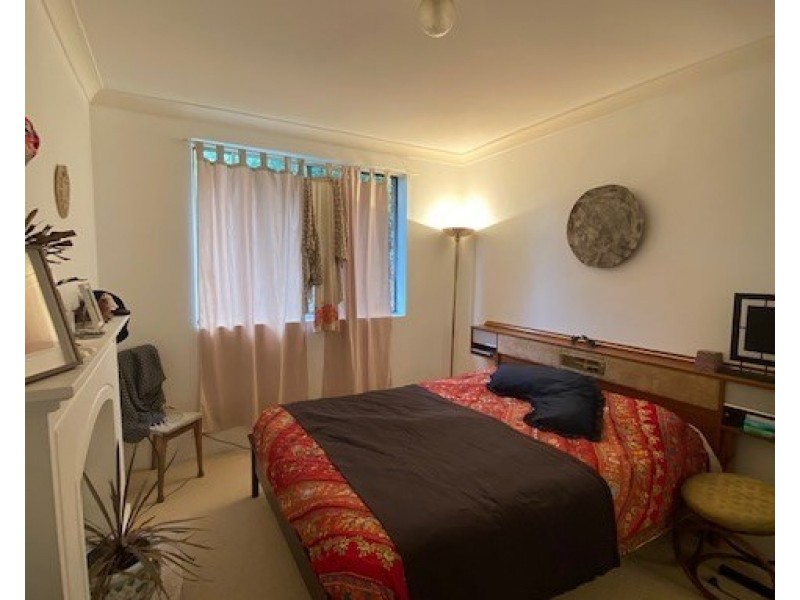 13/27 Heaslip Street, Coniston NSW 2500