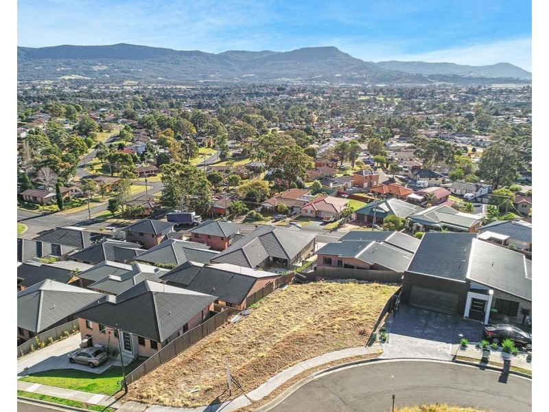 28 Mary Davis Avenue, Koonawarra NSW 2530
