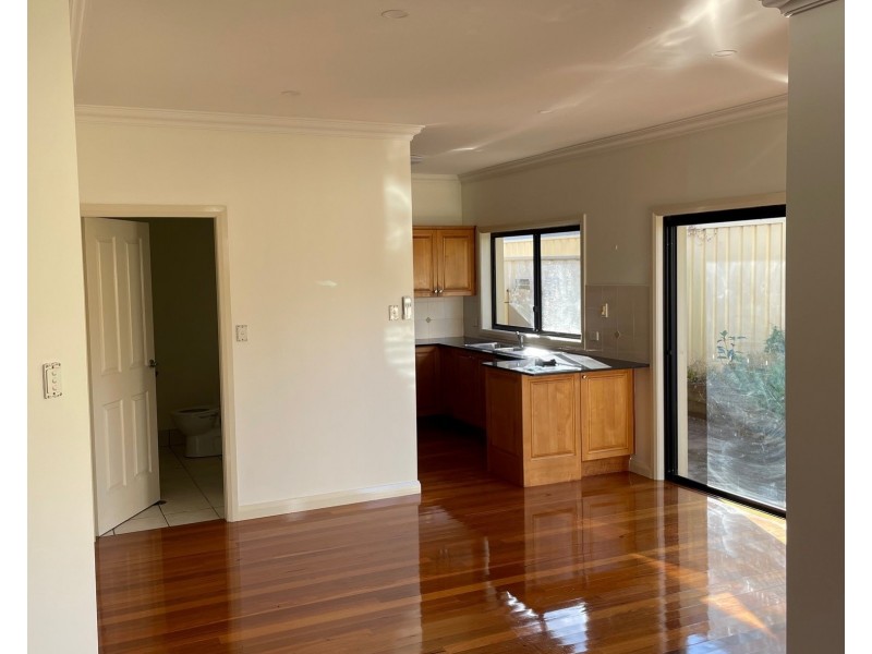2/14 Northcote Street, Wollongong NSW 2500
