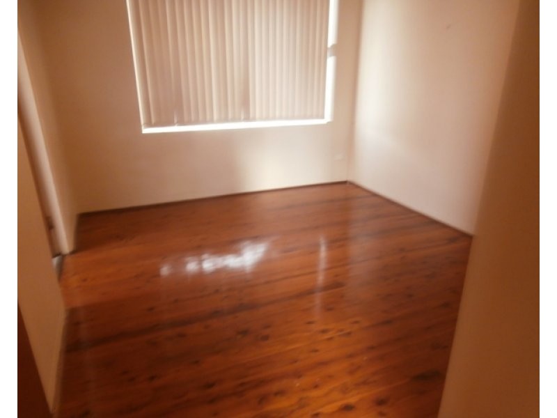1/44 Bridge Street, Coniston NSW 2500